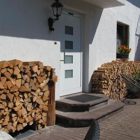 #2 Ruhiges Gemuetliches Ferienzimmer Mit 2 Einzelbetten Gemeinschaftsbad W-Lan Airport Nah Late Night Check In Haus Nr 9,5 Trunkelsberg Esterno foto