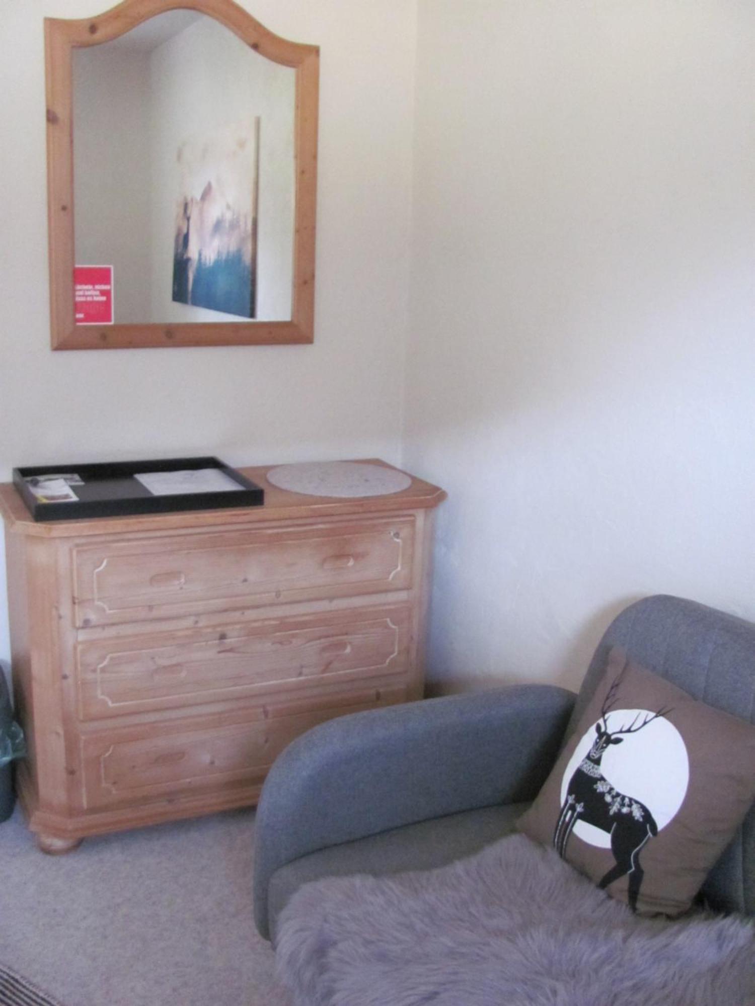 #2 Ruhiges Gemuetliches Ferienzimmer Mit 2 Einzelbetten Gemeinschaftsbad W-Lan Airport Nah Late Night Check In Haus Nr 9,5 Trunkelsberg Esterno foto